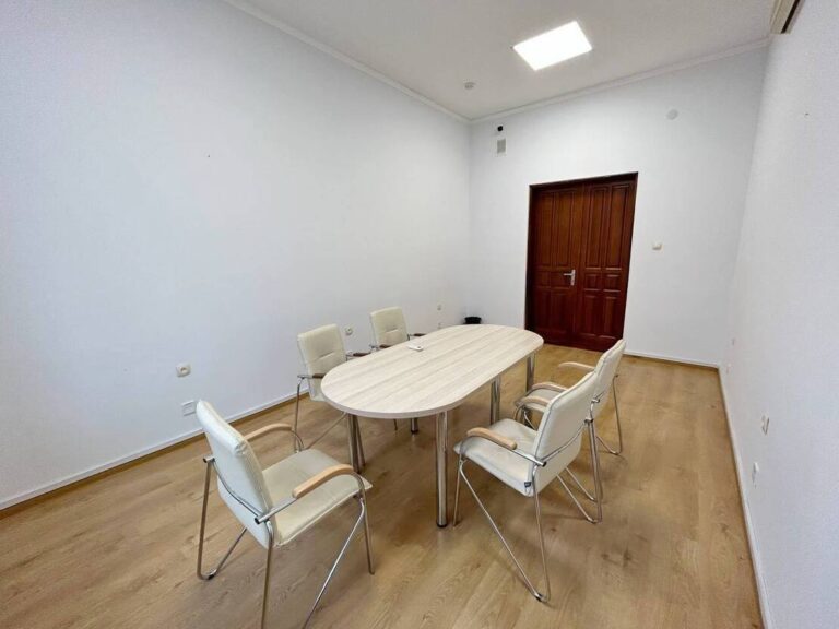 photo_5364298657194688201_y